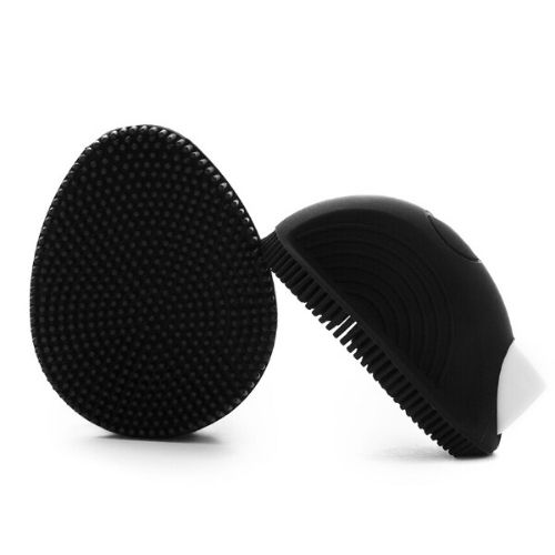 Silicone cleansing brush – 298 kr